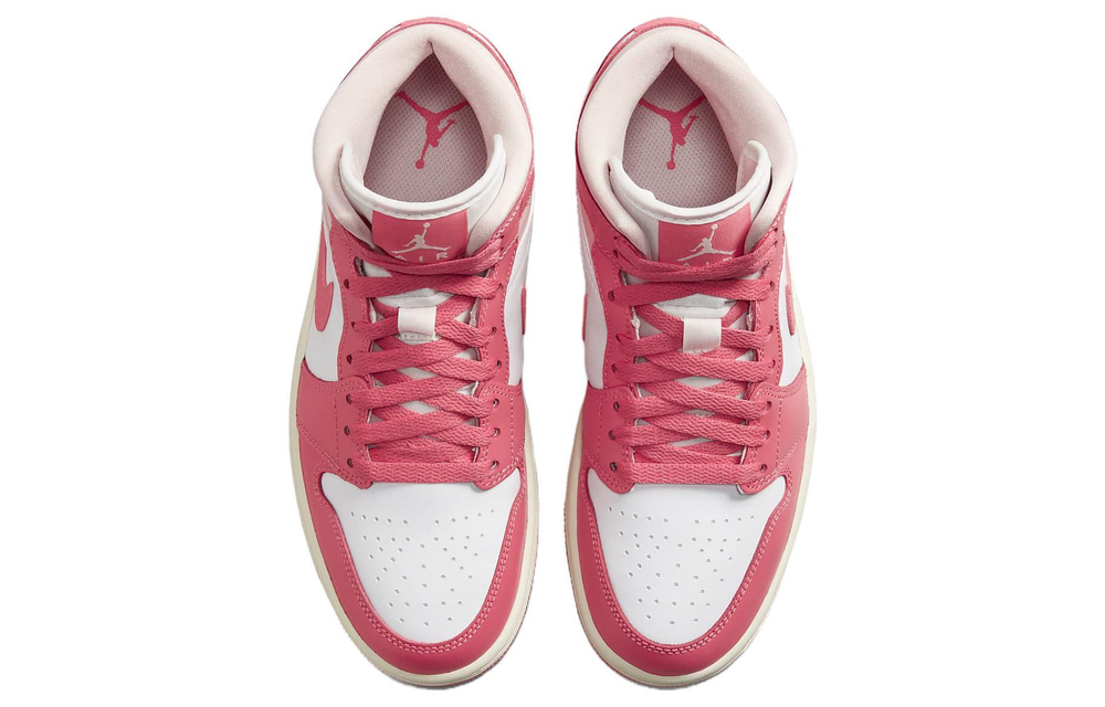 Кроссовки Jordan Air Jordan 1 Mid "Strawberries And Cream" (Женская размерная сетка)