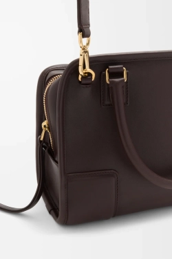 Loewe Маленькая сумка Amazona 180 из мягкой телячьей кожи, темно-каштановый