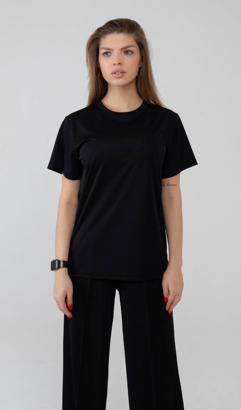 ФУТБОЛКА С U-ОБРАЗНЫМ ВЫРЕЗОМ. ЧЕРНАЯ. PROF