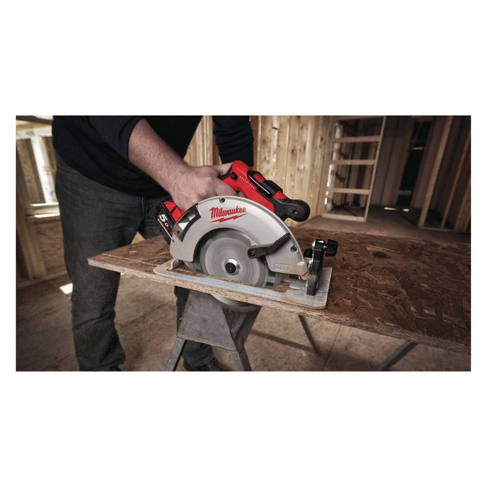 Пила дисковая аккумуляторная Milwaukee M18 BLCS66-502X