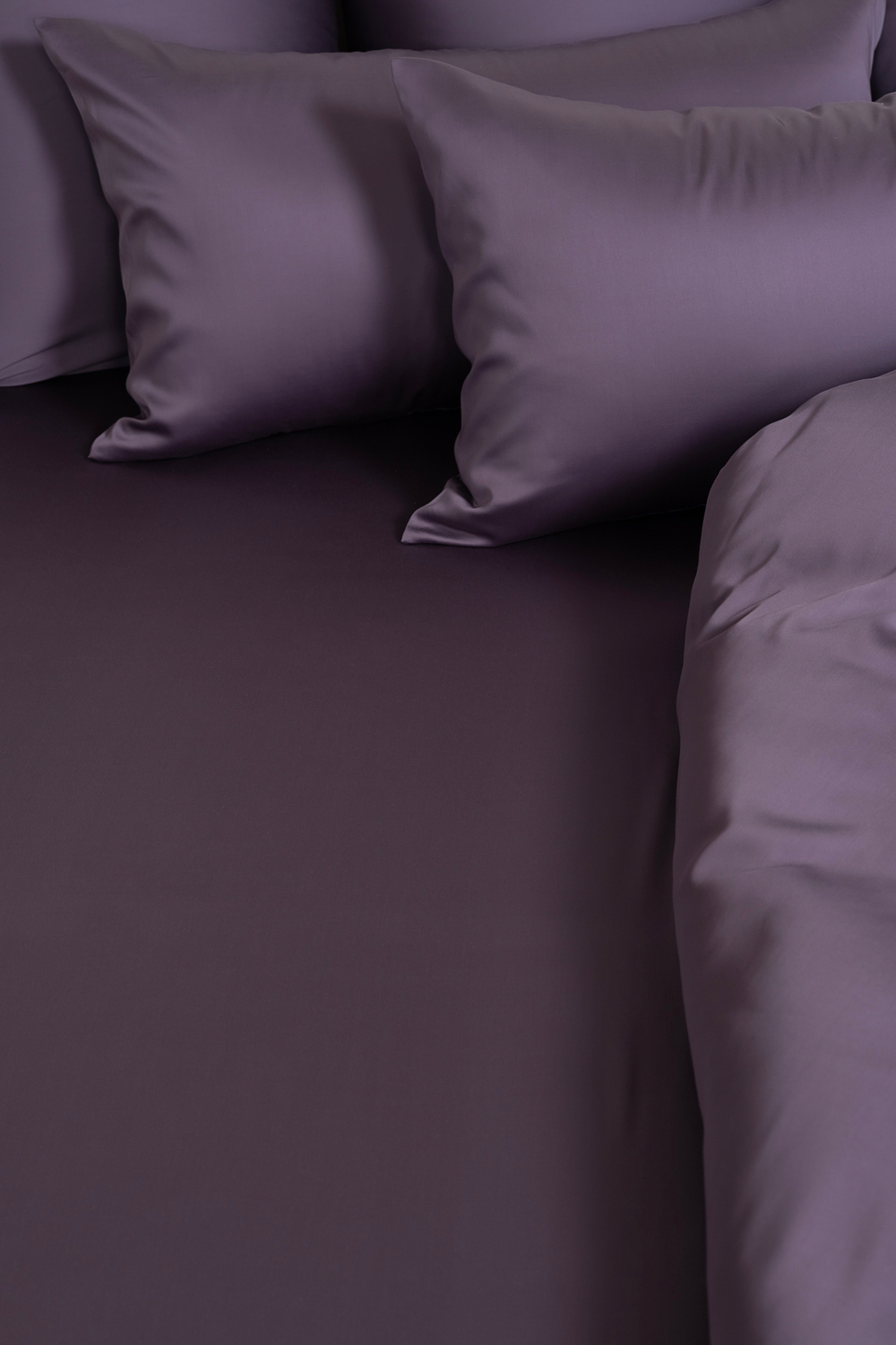 Простыня на резинке 160x200x40 German Grass Violet Brilliant фиолетовая