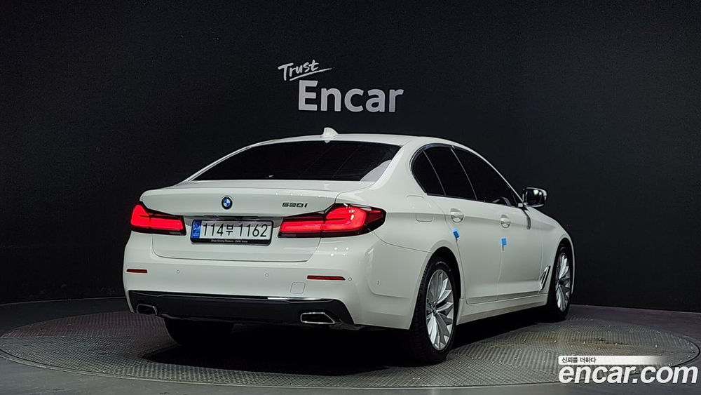 BMW 5 Series (G30) 520i Luxury (11.2022)