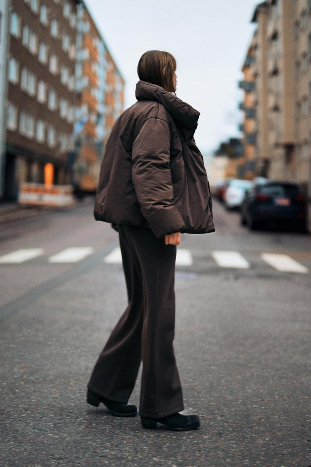 ZARA КОРОТКАЯ СТЕГАНАЯ КУРТКА WATER AND WIND PROTECTION, КОРИЧНЕВЫЙ