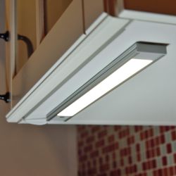 ULI-F40-5W-4200K SENSOR IP20 SILVER Светильник линейный светодиодный ультратонкий. с бесконтактным выключателем. 300Х30х8мм. 210Lm. Серебристый. ТМ Uniel