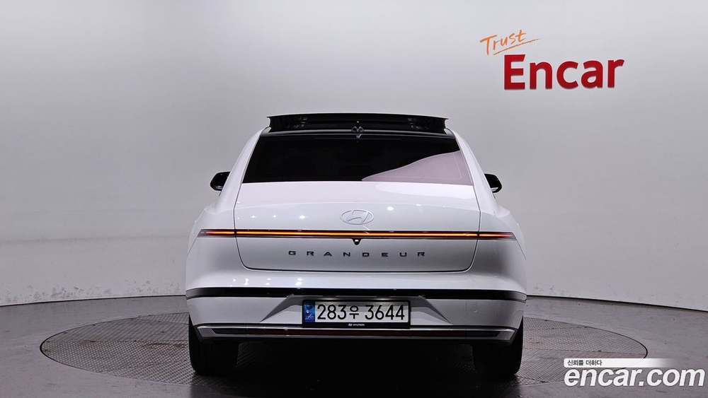 Hyundai Grandeur (Azera) (GN7) 3.5 Бензин 2WD (07.2023)