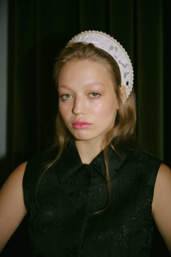 Кокошник белый с жемчугом