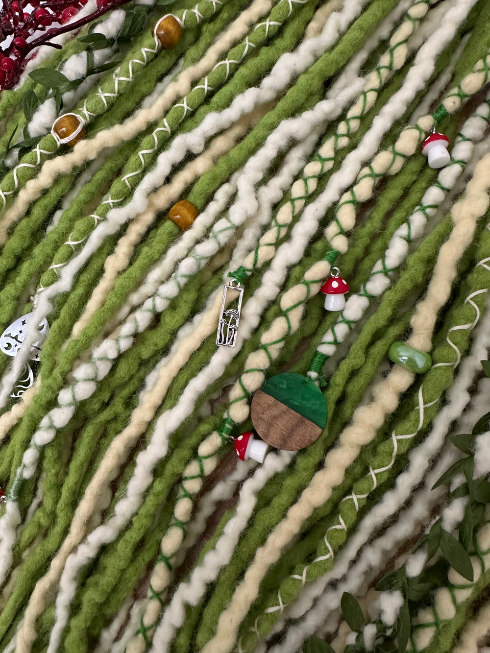 Фактурные войлочные дреды