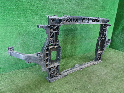 Телевизор Genesis GV80 (2020-н.в.)