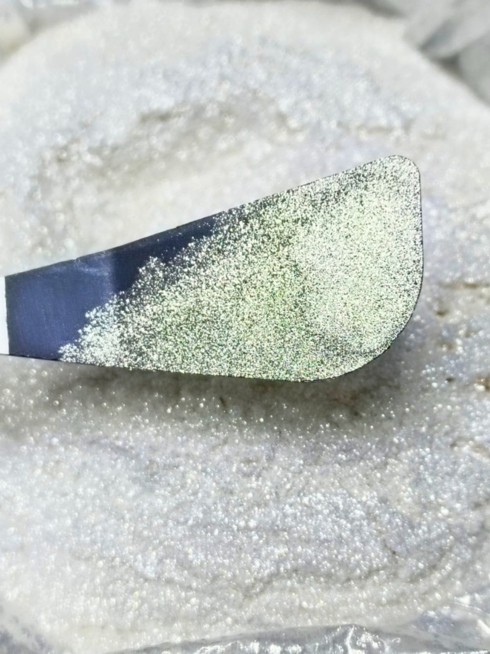 Премиум 9051 Платиново-золотой мерцающий - перламутровый сухой краситель