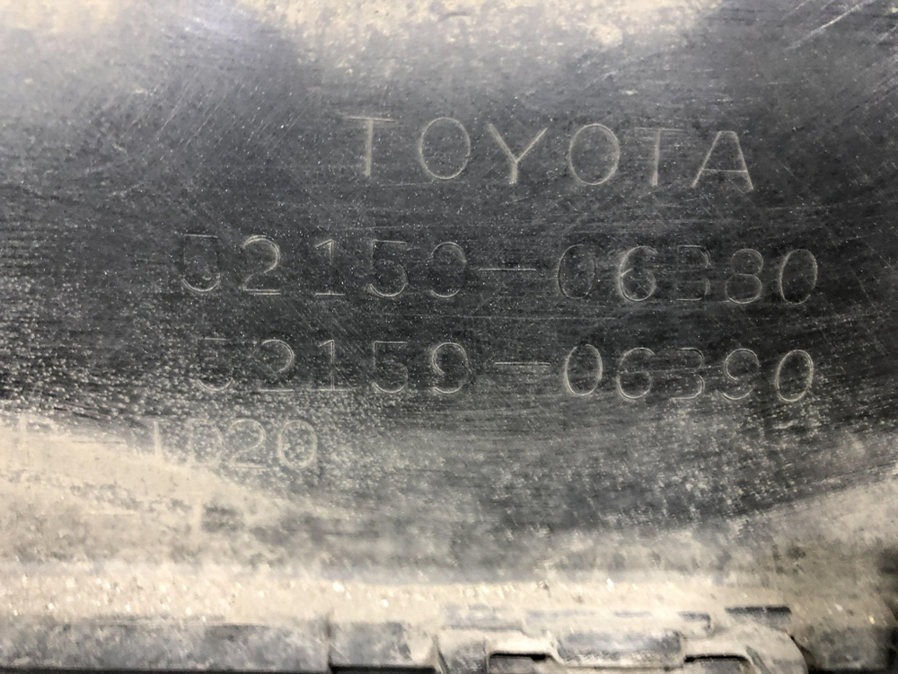 Бампер задний Toyota Camry (XV70) 17-21 Б/У Оригинал 5215906B80