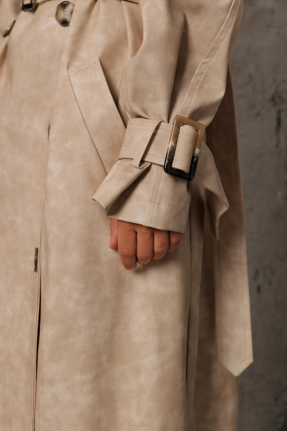 Тренч из экокожи