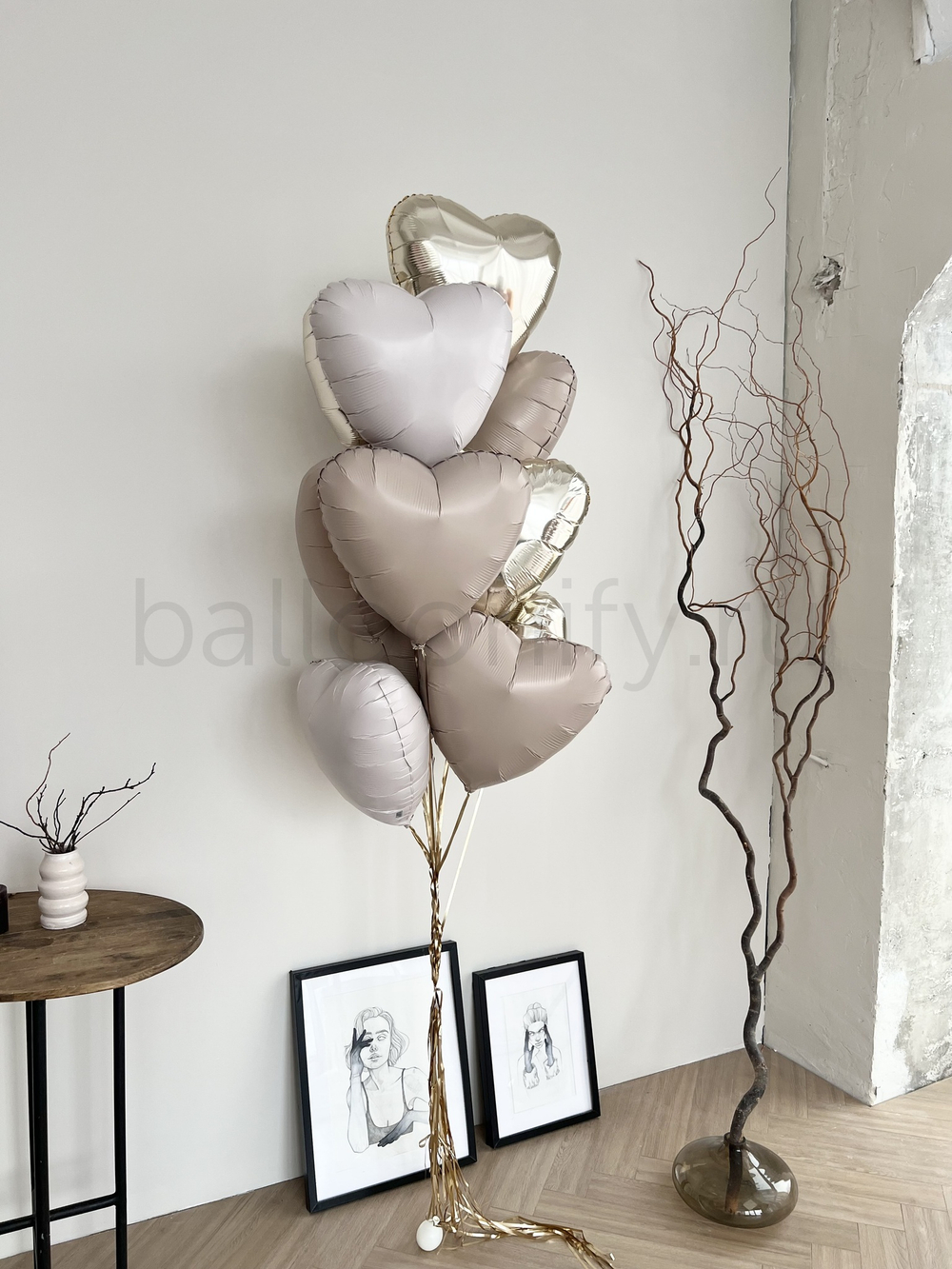 Фонтан кремовых сердец