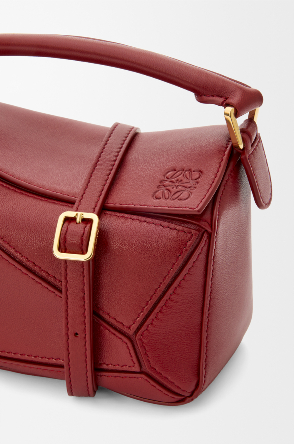 Loewe Сумка-мини Puzzle Featherlight из овечьей кожи наппа, красный