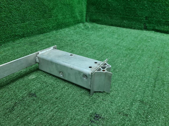 Усилитель передний нижний Volvo XC90 2 (2014-н.в.)