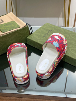 Gucci Platform Slide Sandal