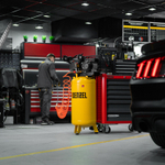 Компрессор воздушный BCV2200/100V, ременный привод , 2.3 кВт, 100 литров, 440 л/мин Denzel