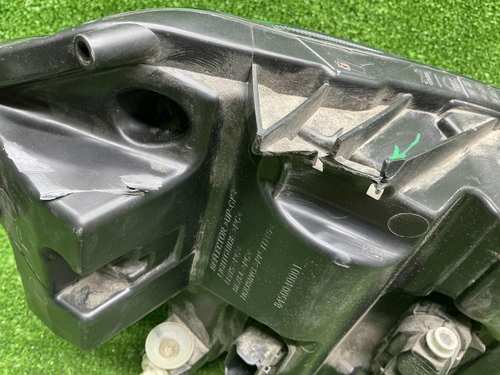 Фара левая Lada Vesta (2022-н.в.) LED