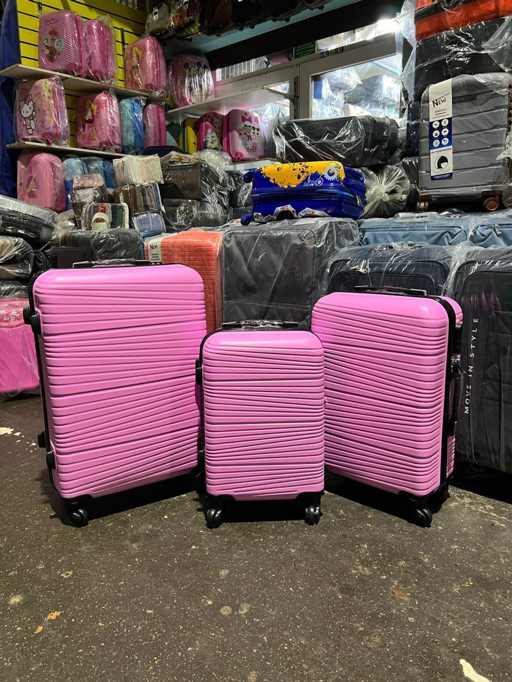 Большой чемодан Bon-Voyage Model Eight, Розовый, XL