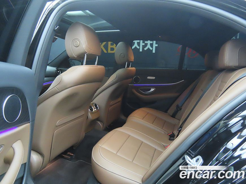 Mercedes-Benz E-Class W213 E250 Avangarde (08.2023)