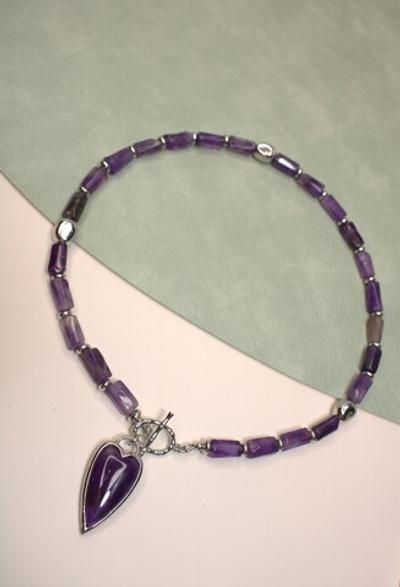 Колье-чокер с аметистом "Фиолетовое сердце"