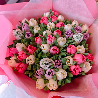 Цветочный вальс - букет из 7 капкейков в элегантной упаковке