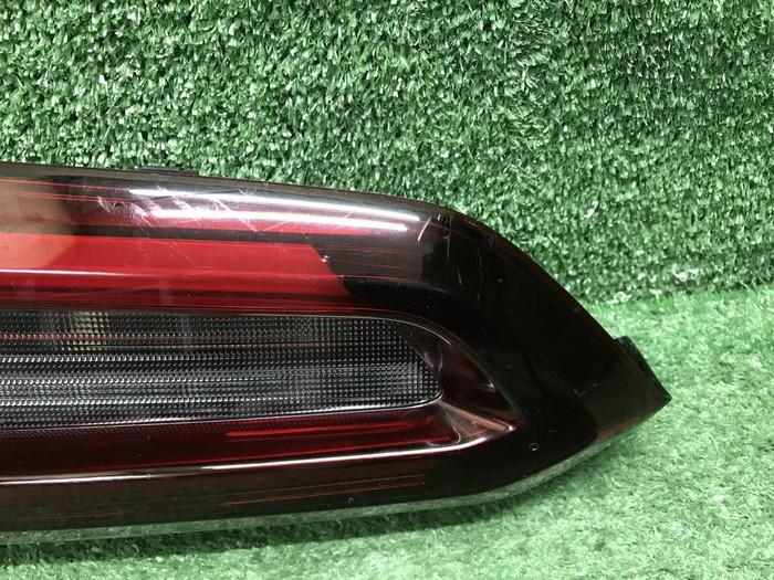 Фонарь левый внутренний BMW X5 G05 (2018-2023)