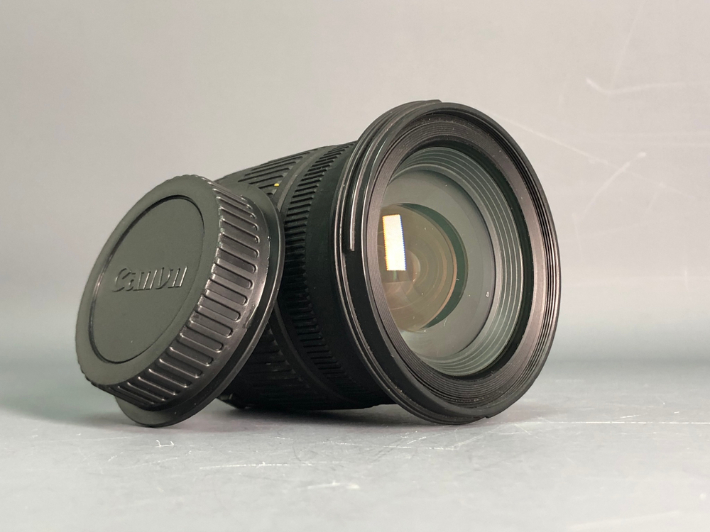 Sigma AF 17-70mm f/2.8-4.5 DC Canon EF-S