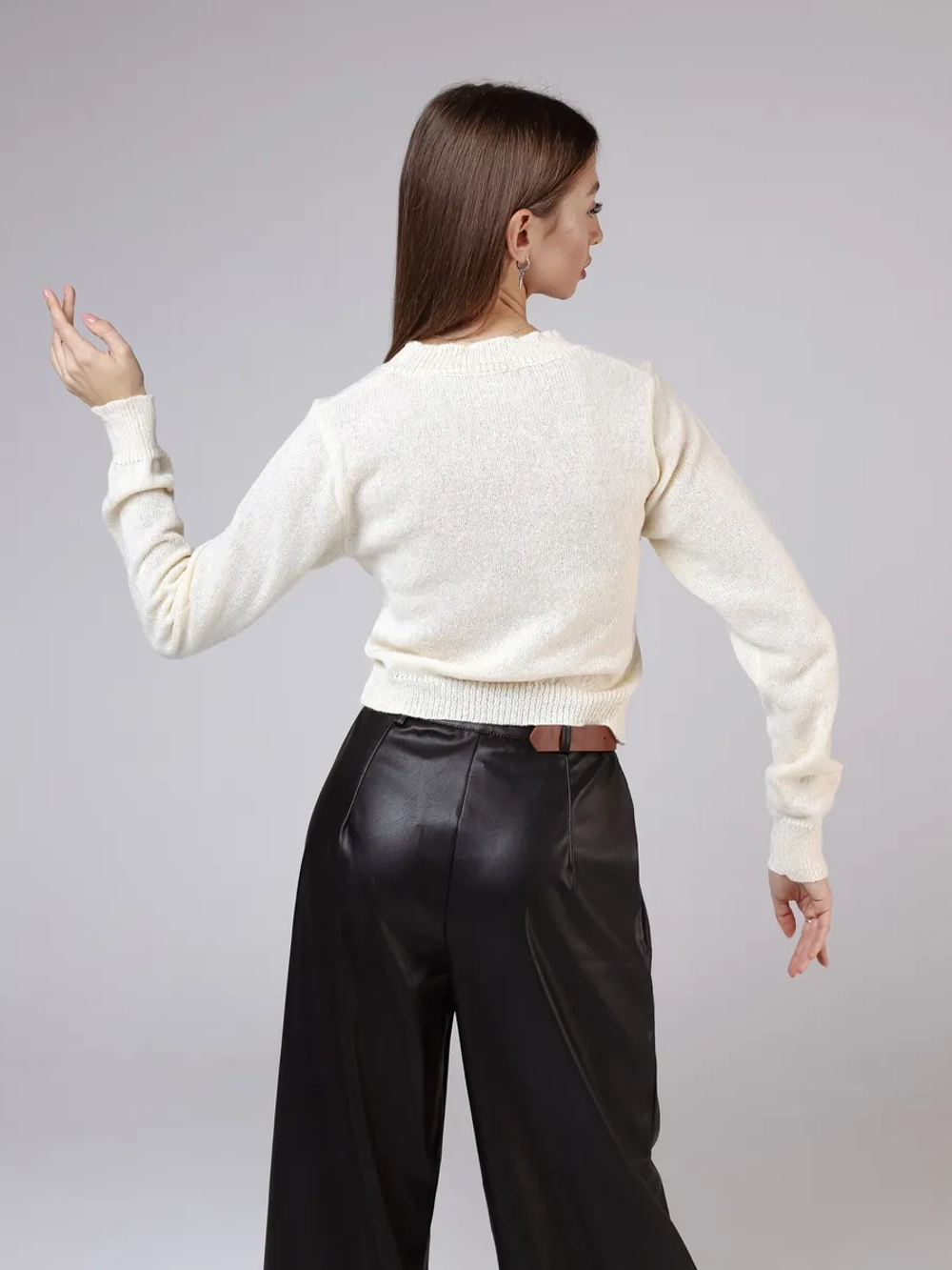 Джемпер укороченный с узлом