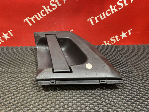 Ручка двери наружняя правая 2016г