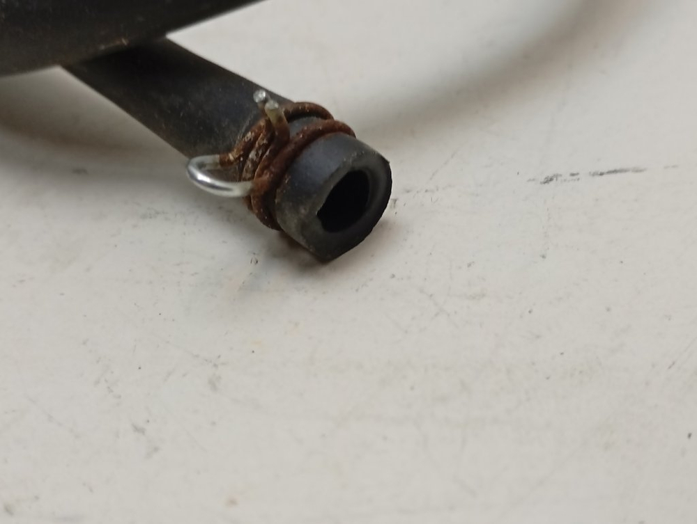 WISL62CSI кт55 Трубка прессостата для стиральной машины Indesit 14400126500 б/у