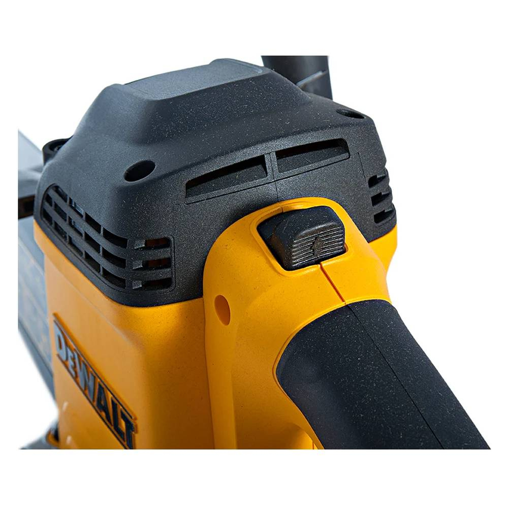 Сабельная пила DeWalt DWE397