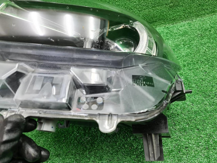 Фара левая Mazda CX-9 2 (2020-н.в.) LED