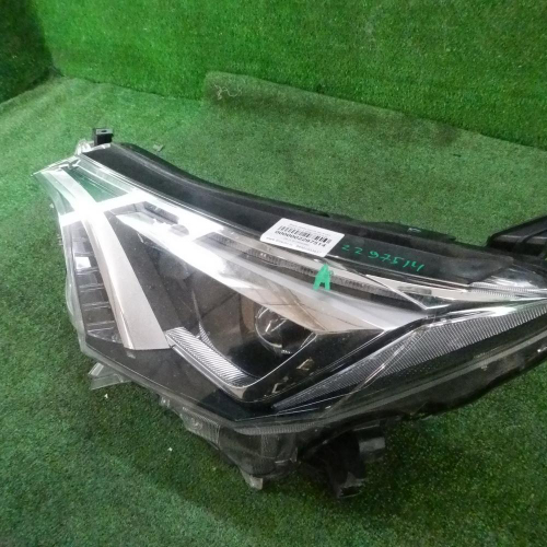 Фара левая Toyota Rav 4 CA40 (2015-2019) LED