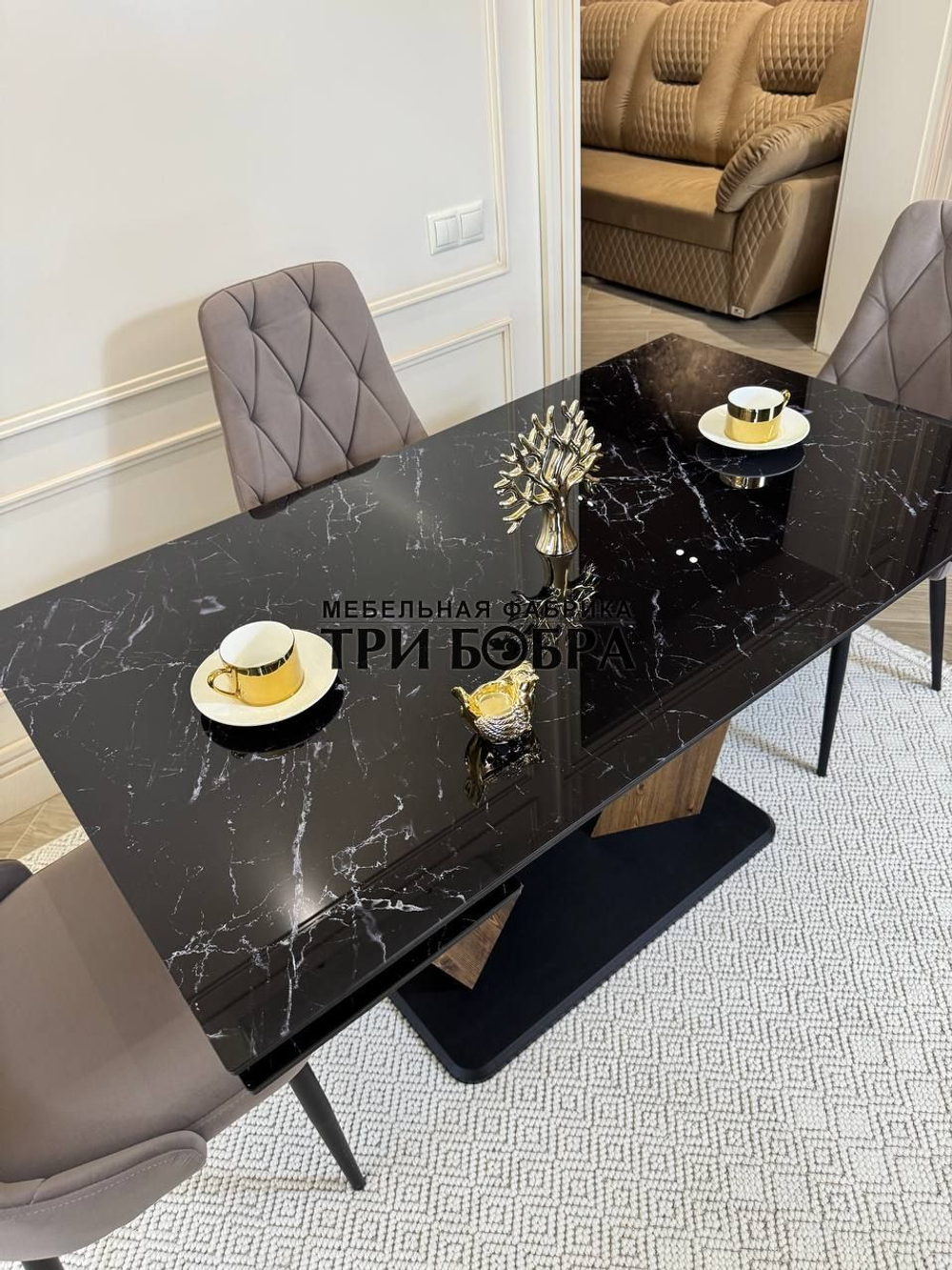 Кухонный раскладной стол "Вирджиния" , черный мрамор и 4 стула ЛОНДОН