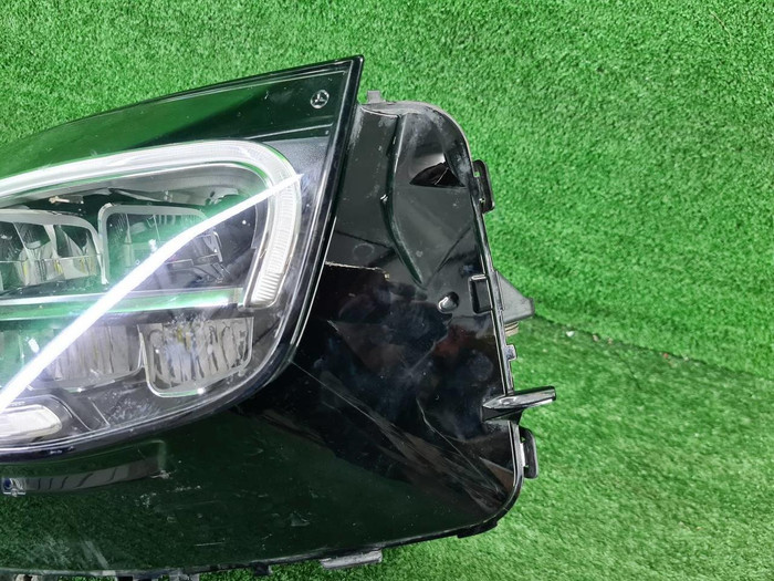 Фара правая Mercedes GLC X253 (2019-2022) LED