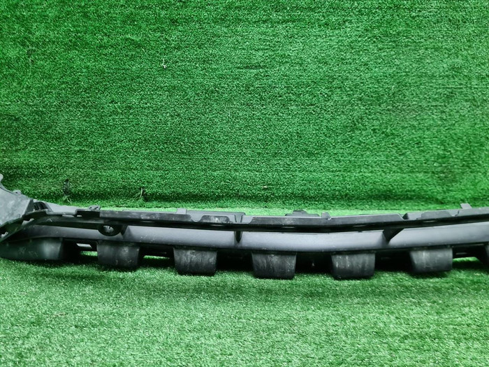 Юбка переднего бампера Mercedes GLC X253 19-22 AMG