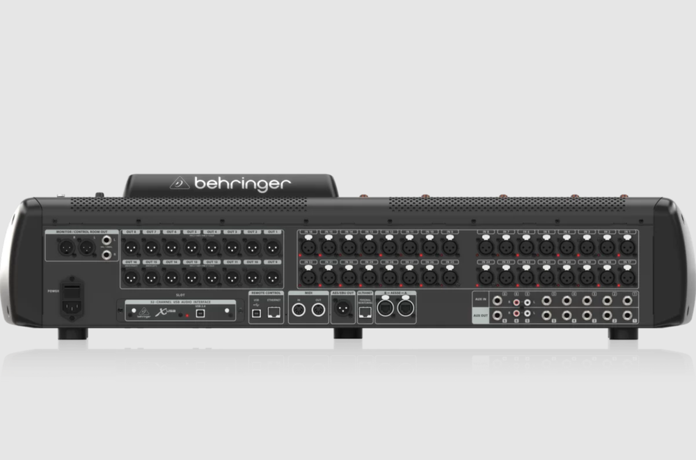 Behringer X32 — 40-канальный цифровой микшер