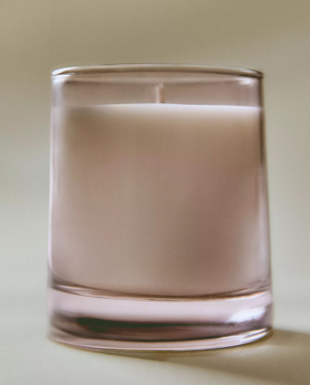 Zara Home - Ароматическая свеча musky lily, 180 г