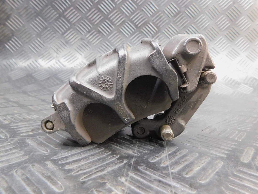 Суппорт переднего тормоза BMW F650 1996