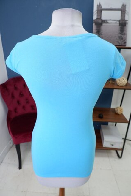 Футболка Concept Club с пайетками 42 размер