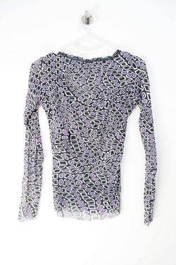 Блузка для лаконичного образа, визуально на 42 размер