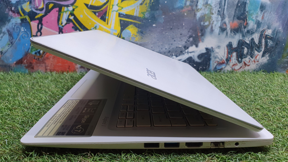 Ультрабук Acer i5/6Gb