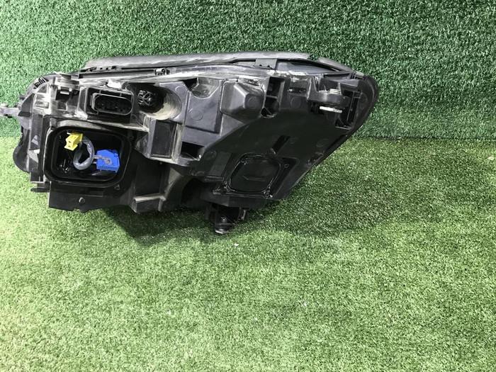 Фара правая Mercedes S W222 (2013-2017) LED