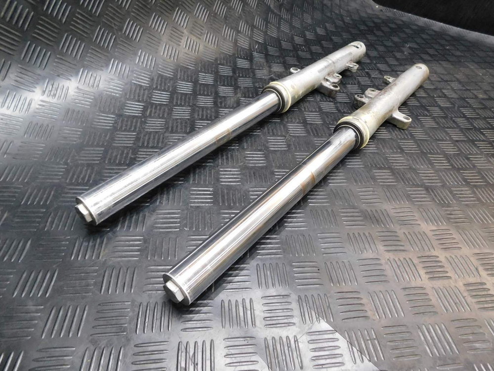 Перья вилки Yamaha Road Star XV1600