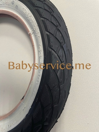 Покрышка с белой полосой