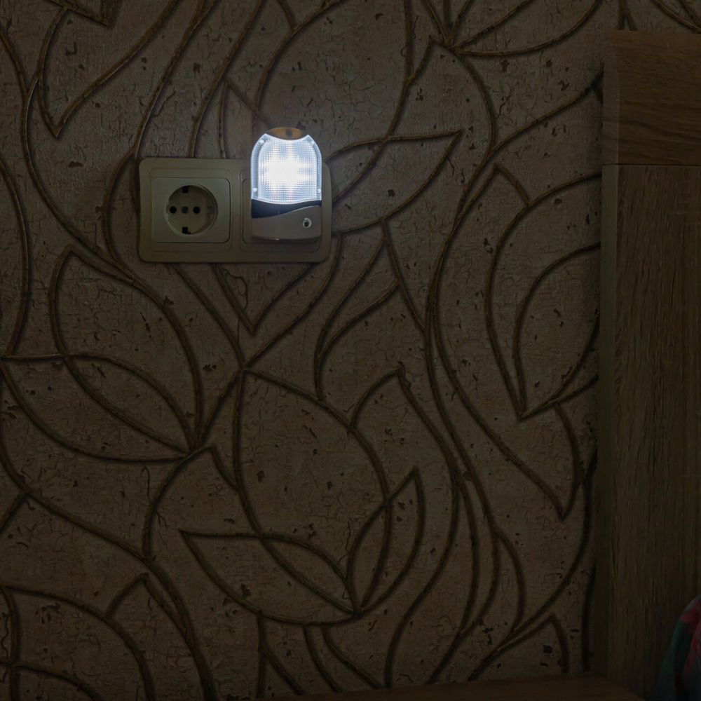 DTL-310-Селена-White-4LED-0.5W Светильник-ночник. С фотосенсором день-ночь. Блистер