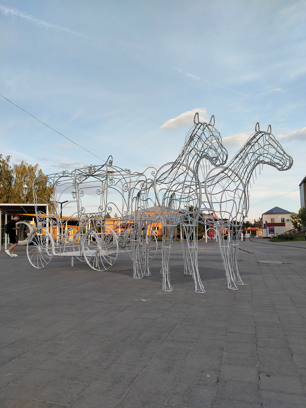 Кони-карета