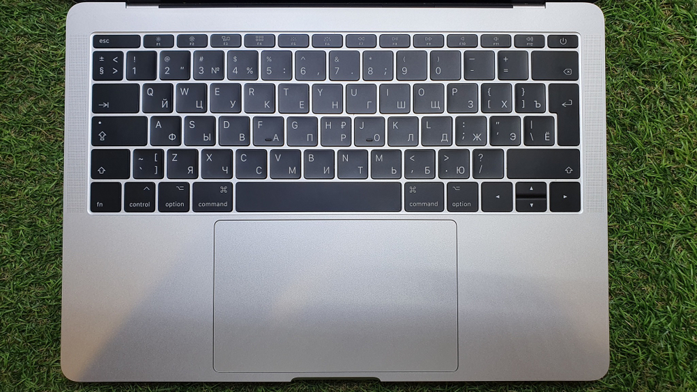 MacBook Pro 13 2017 (A1708) i5/8Gb/Retina