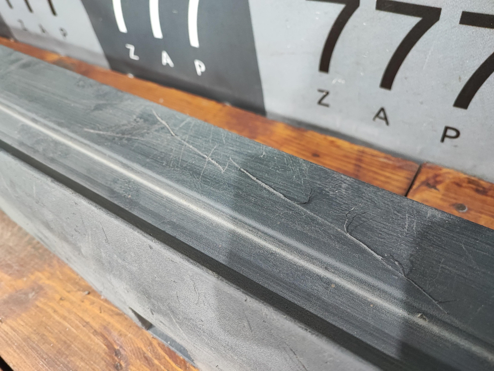 Накладка порога правого Ford Kuga 2 (CBS) 12-19 Б/У Оригинал CV44S10154A