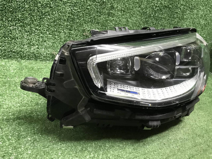 Фара левая Mercedes S W223 (20-нв) Digital Light